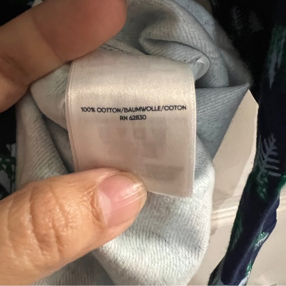 Lands’ End NWOT button down M long sleeve blue flannel winter Christmas tree - Picture 6 of 8